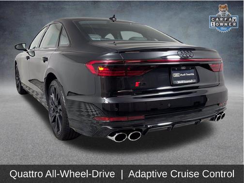 Mythos Black Metallic 2025 Audi S8 4.0T