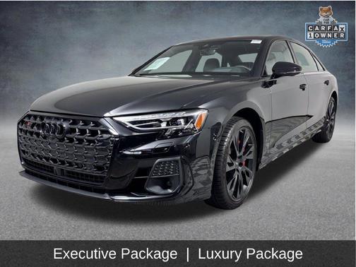Mythos Black Metallic 2025 Audi S8 4.0T