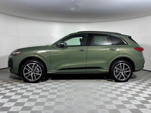 Green Metallic 2026 Audi Q5 2.0T Premium Plus