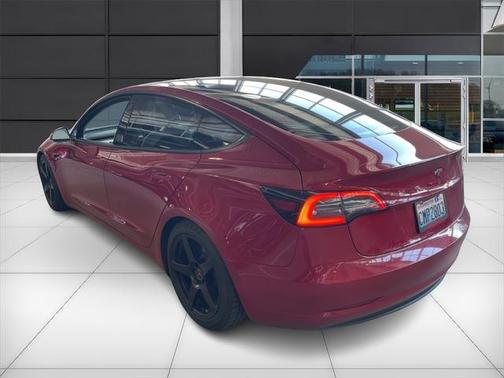 2018 Tesla Model 3 Performance
