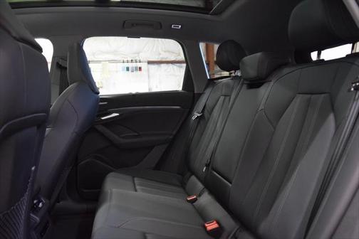 2025 Audi Q6 e-tron Premium
