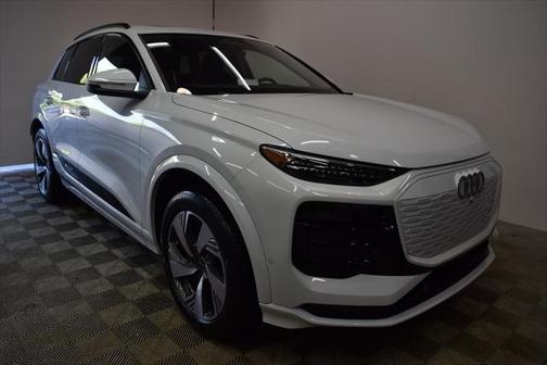 2025 Audi Q6 e-tron Premium