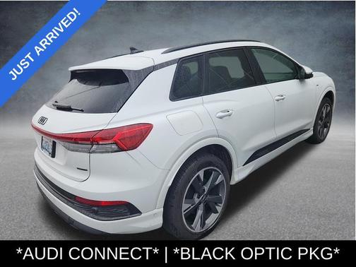 2024 Audi Q4 e-tron Prestige