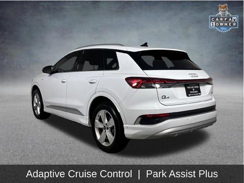 Glacier White Metallic 2023 Audi Q4 e-tron Premium Plus