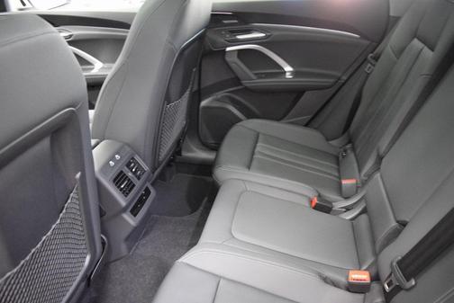 2025 Audi Q5 2.0T Premium Plus