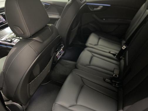 2026 Audi Q7 55 Premium Plus