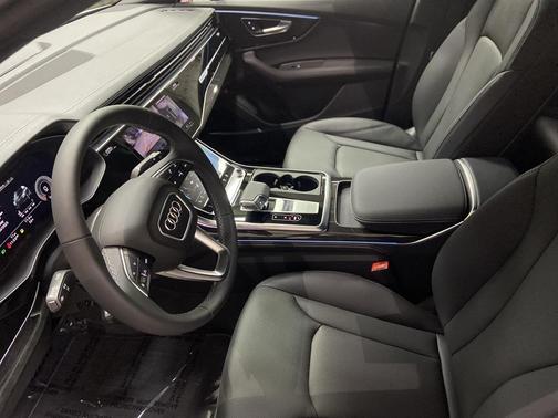 2026 Audi Q7 55 Premium Plus