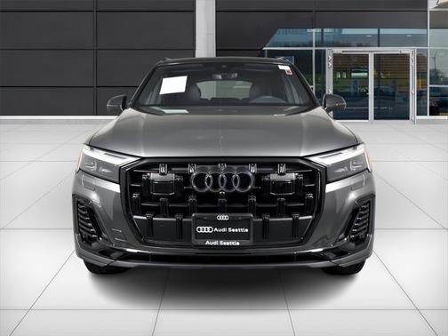 2025 Audi Q7 45 Premium Plus