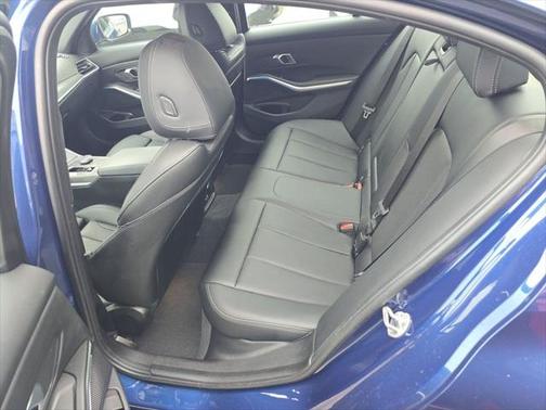 2024 BMW 330 i