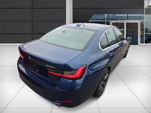 2024 BMW 330 i