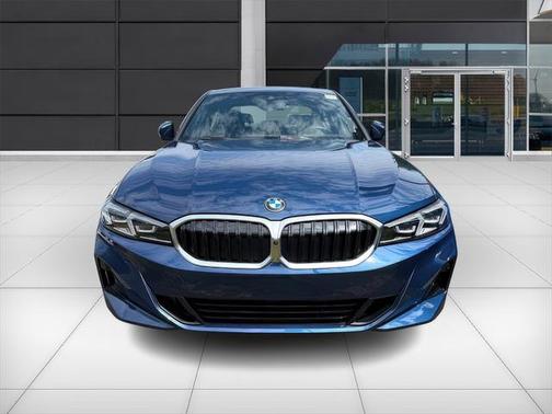 2024 BMW 330 i