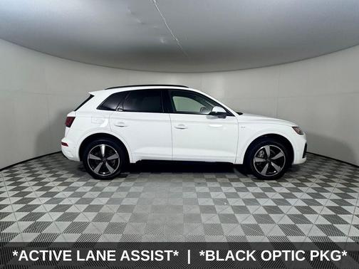 2023 Audi Q5 45 S line Prestige