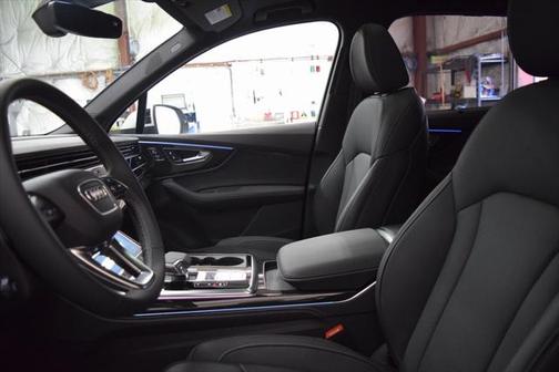 2025 Audi Q7 55 Prestige