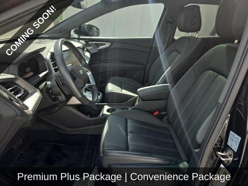 Mythos Black Metallic 2023 Audi Q4 e-tron Premium Plus