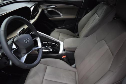 2025 Audi Q5 2.0T Premium Plus