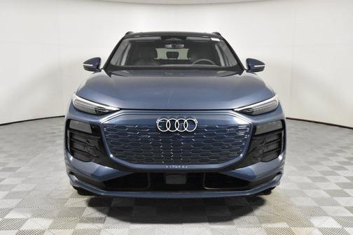 2025 Audi Q6 e-tron Prestige
