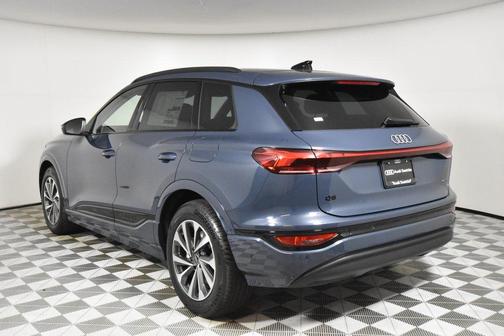 2025 Audi Q6 e-tron Prestige