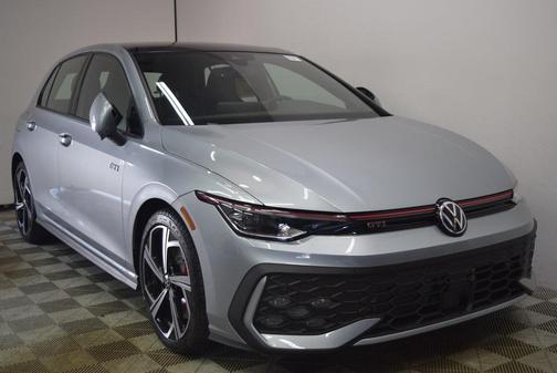 2025 Volkswagen Golf GTI 2.0T SE DSG