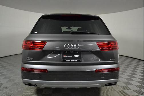 2019 Audi Q7 55 Premium Plus