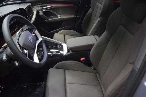 2025 Audi Q5 2.0T Prestige