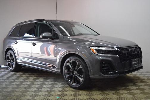 2025 Audi Q7 55 Premium Plus