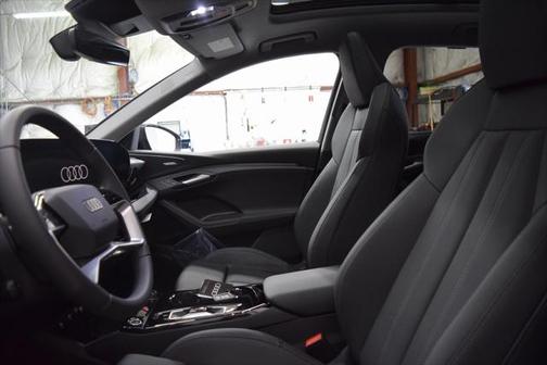 2025 Audi Q6 e-tron Premium