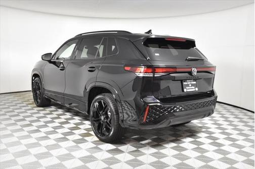2025 Volkswagen Tiguan 2.0T SE R-Line Black 4MOTION