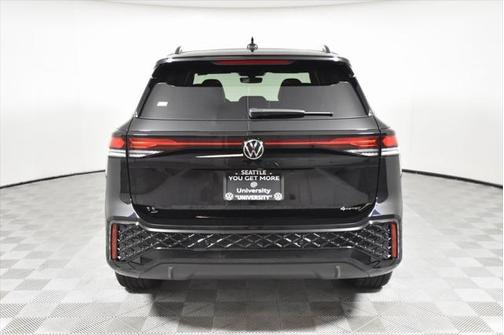 2025 Volkswagen Tiguan 2.0T SE R-Line Black 4MOTION