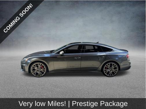 Daytona Gray Pearl Effect 2025 Audi A5 Sportback 45 S Line Prestige
