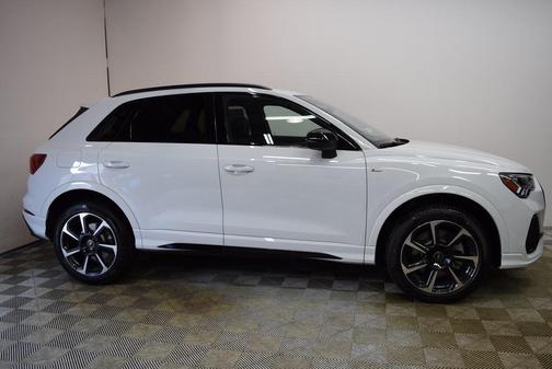 2025 Audi Q3 45 S line Premium Plus