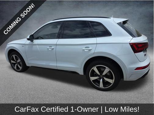 White 2023 Audi Q5 45 S line Premium Plus