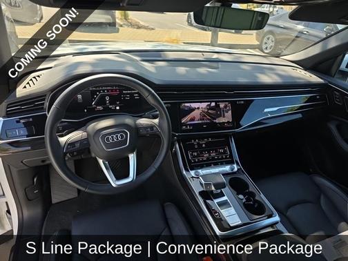Glacier White Metallic 2025 Audi Q8 55 Prestige