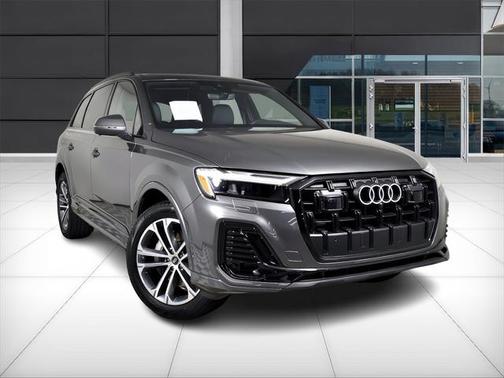 2025 Audi Q7 45 Premium Plus