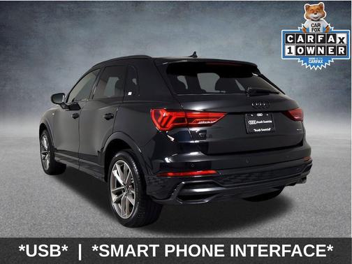 2022 Audi Q3 45 S line Premium