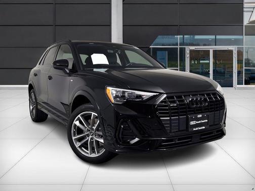 2022 Audi Q3 45 S line Premium