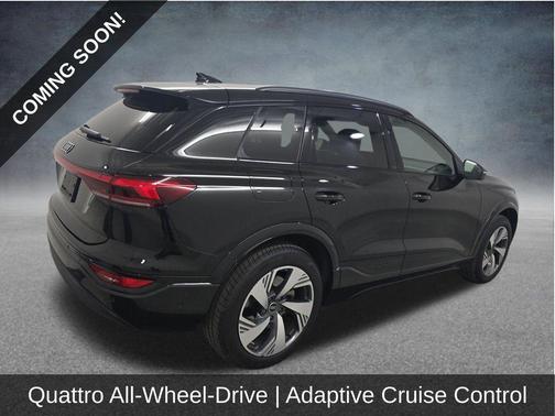 Mythos Black Metallic 2025 Audi Q6 e-tron Premium