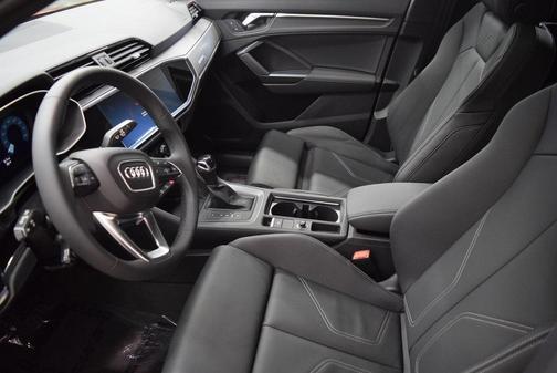 2025 Audi Q3 Premium