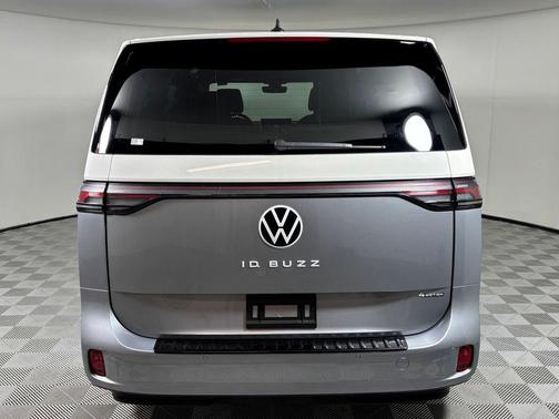 Metro Silver 2025 Volkswagen ID. Buzz Pro S Plus