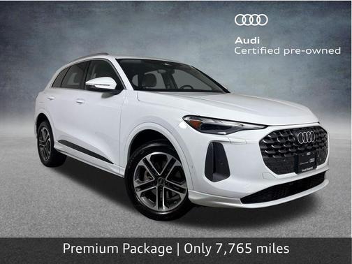Glacier White Metallic 2025 Audi Q5 2.0T Premium