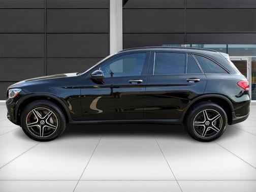 2022 Mercedes-Benz GLC 300 4MATIC
