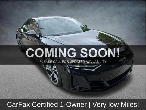 Mythos Black Metallic 2023 Audi e-tron GT Prestige