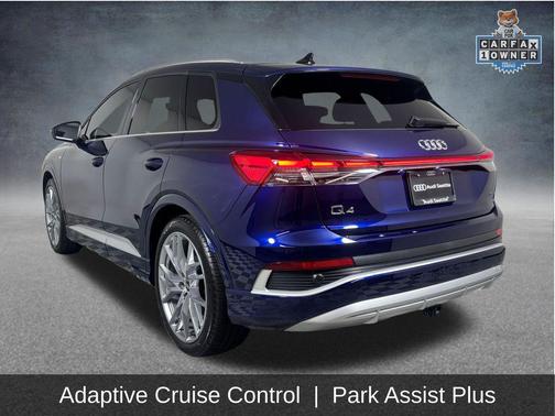 Navarra Blue Metallic 2026 Audi Q4 e-tron Premium Plus