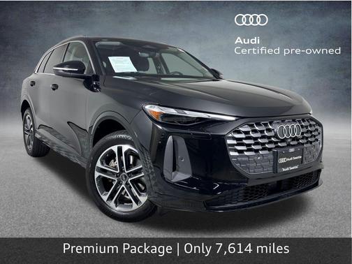 Mythos Black Metallic 2025 Audi Q5 2.0T Premium