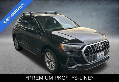 2022 Audi Q3 45 S line Premium