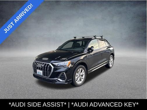 2022 Audi Q3 45 S line Premium