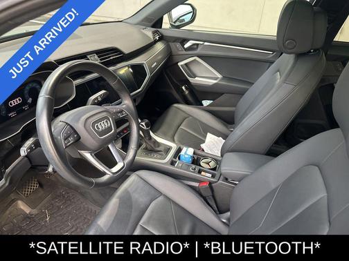 2022 Audi Q3 45 S line Premium
