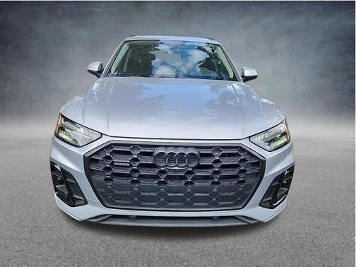 2023 Audi Q5 45 S line Prestige