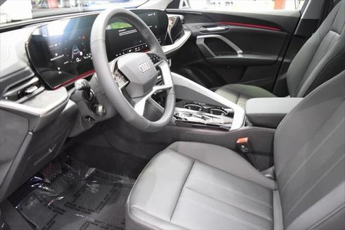 2025 Audi Q5 Premium