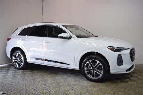 2025 Audi Q5 Premium