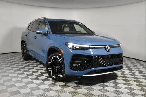 2025 Volkswagen Tiguan 2.0T SEL R-Line 4MOTION